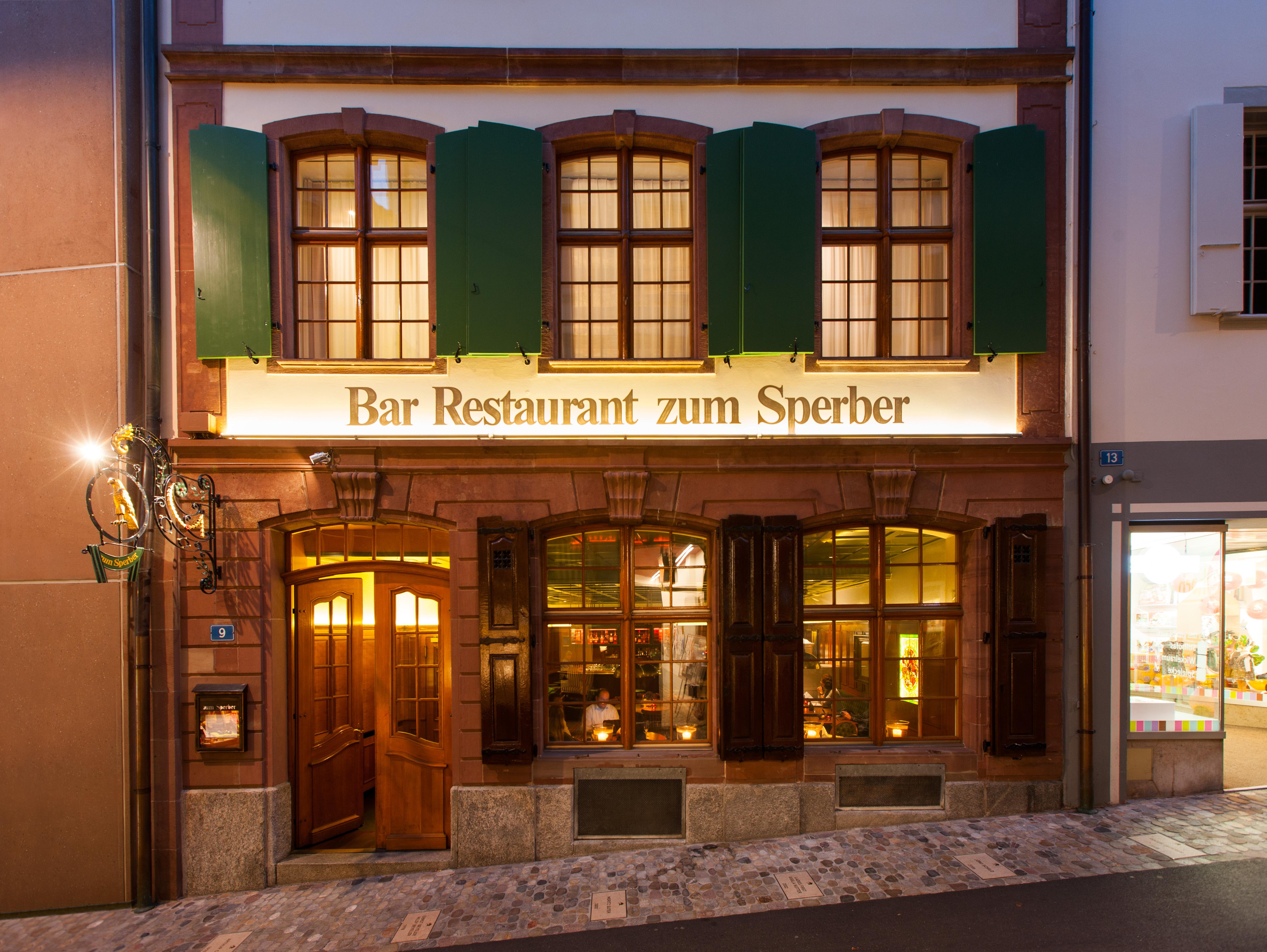 - Da Wohnen, Wo Lebt! Hotel Basel