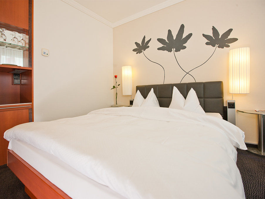 - Da Wohnen, Wo Lebt! 4* Basel