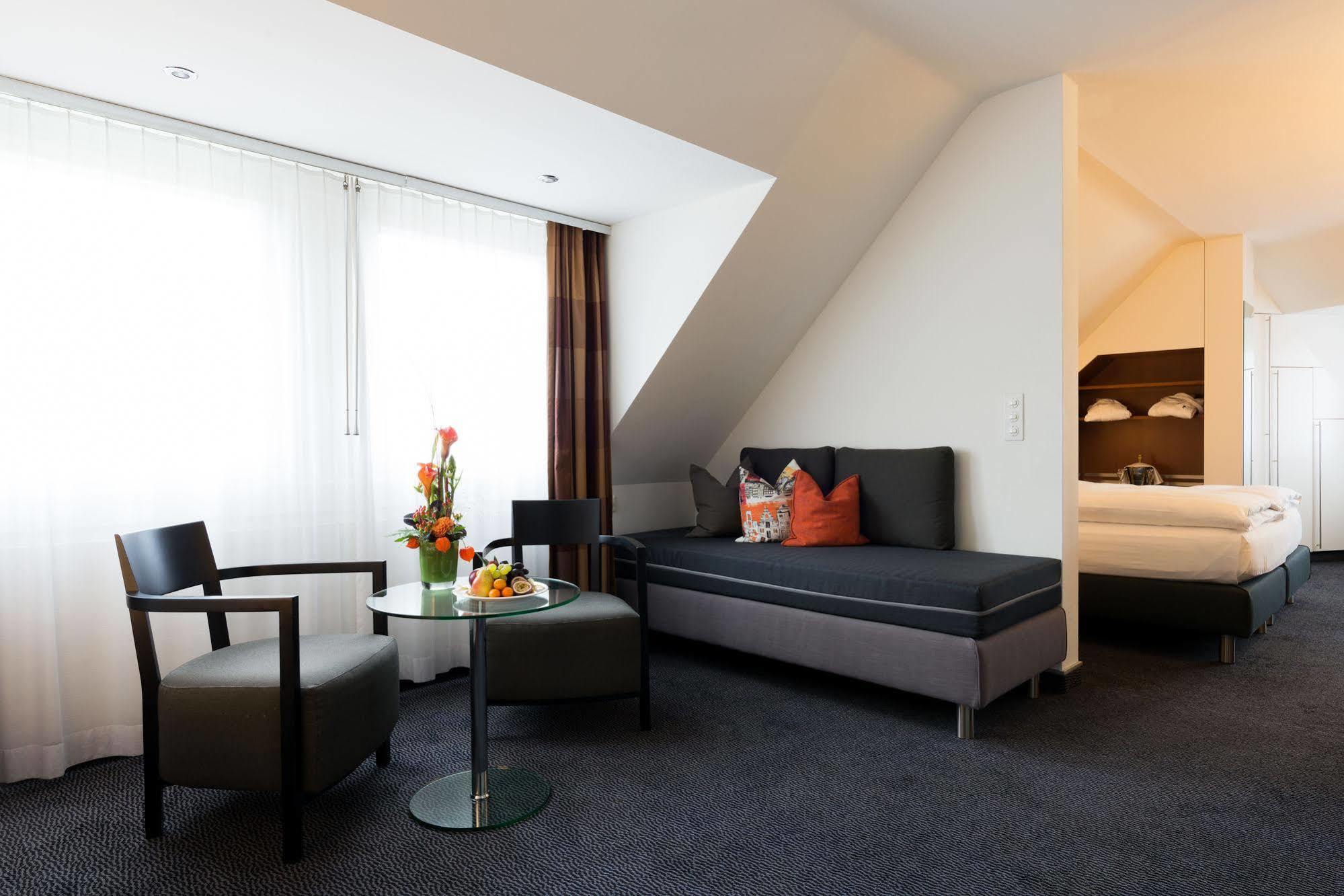 - Da Wohnen, Wo Lebt! Hotel 4*